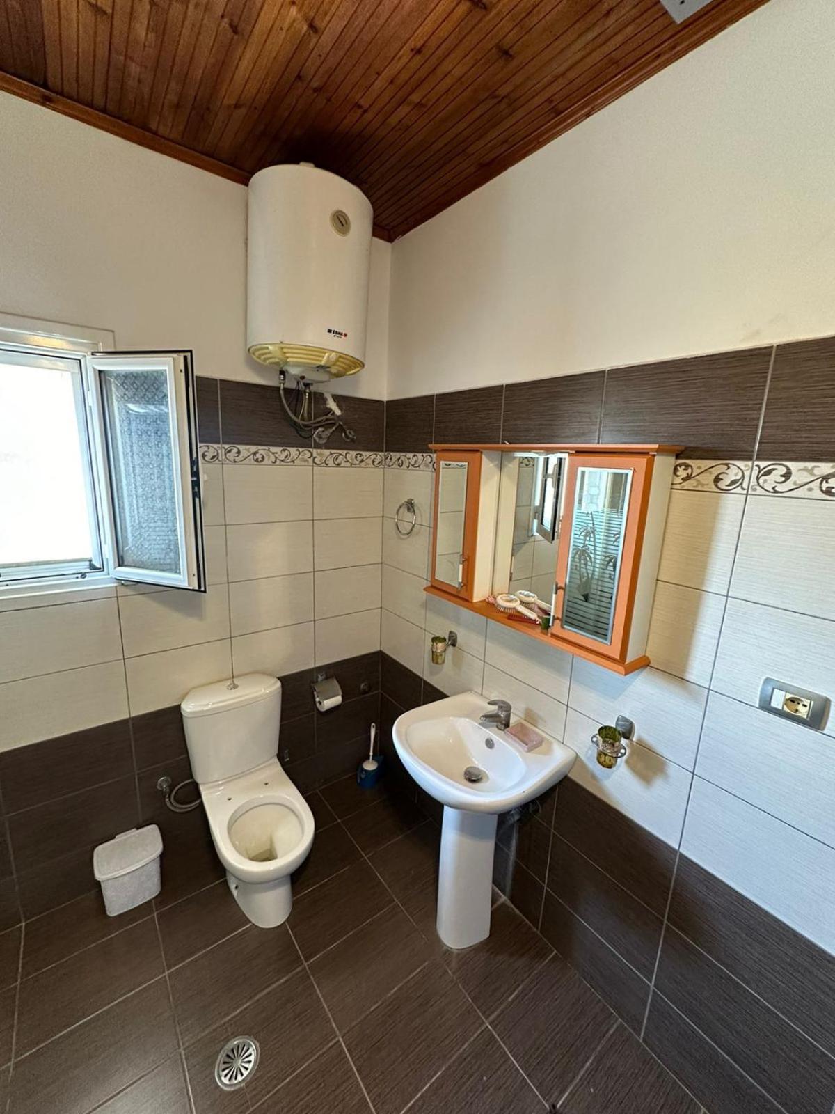 Apartments Berti Saranda Zewnętrze zdjęcie